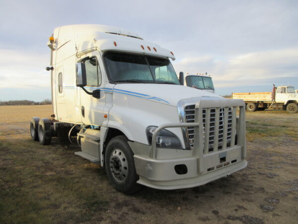 2016 FREIGHTLINER CASCADIA