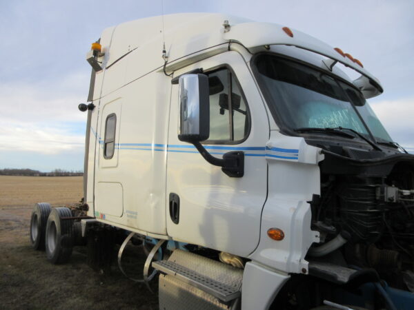 2016 FREIGHTLINER CASCADIA - Image 9